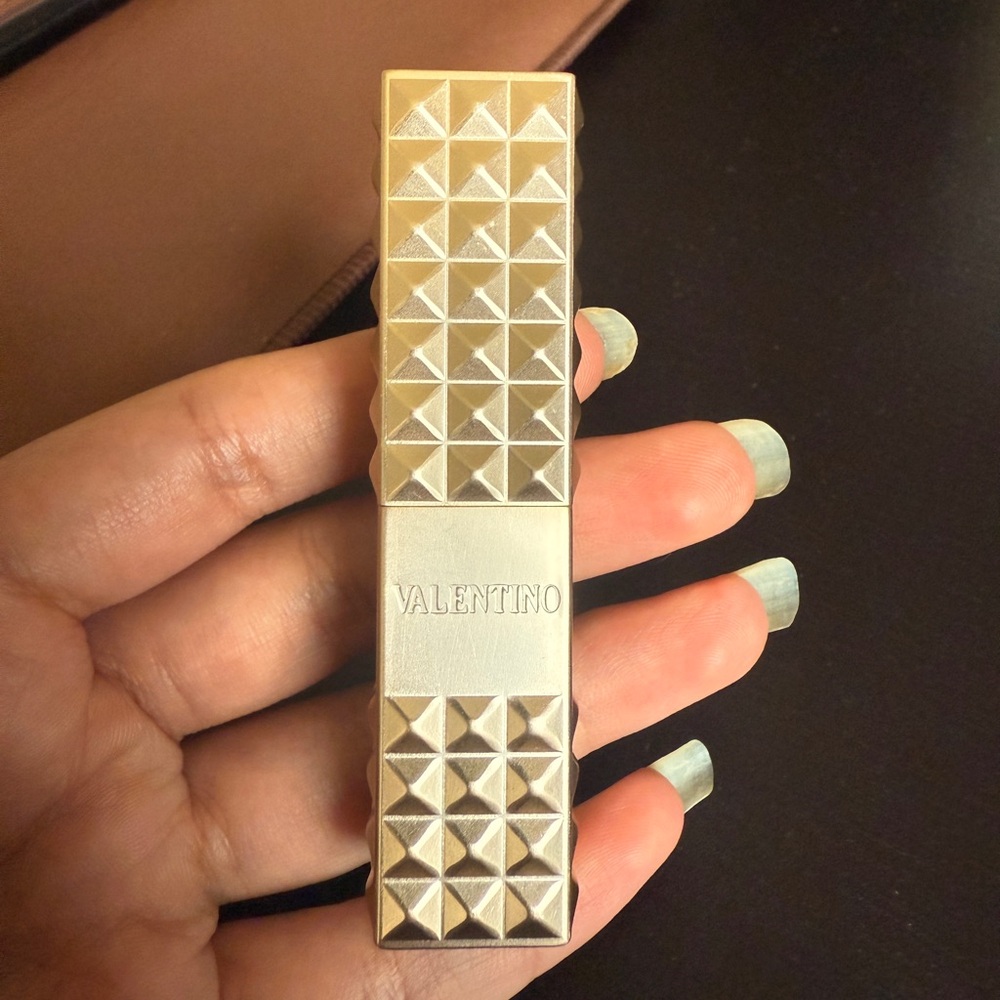 Valentino Matte Lipstick - Picture 1 of 3